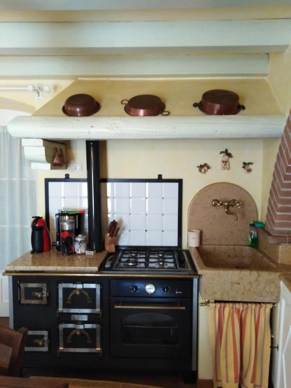 カプリーノ・ヴェロネーゼCasa Del Capitelloアパートメント エクステリア 写真